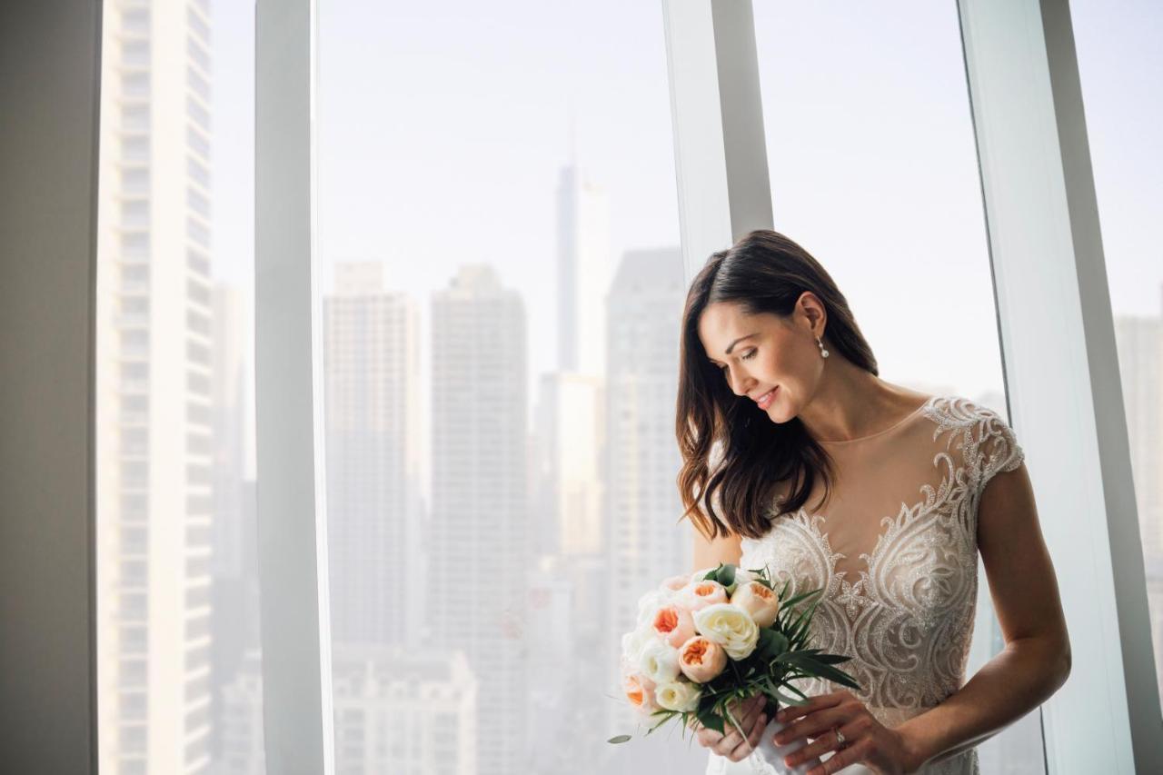 Sofitel Chicago Magnificent Mile Hotel Екстериор снимка Wedding at One World Trade Center